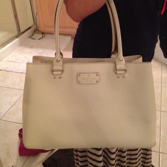 Kate Spade Elena Wellesley - Picture 3 of 4